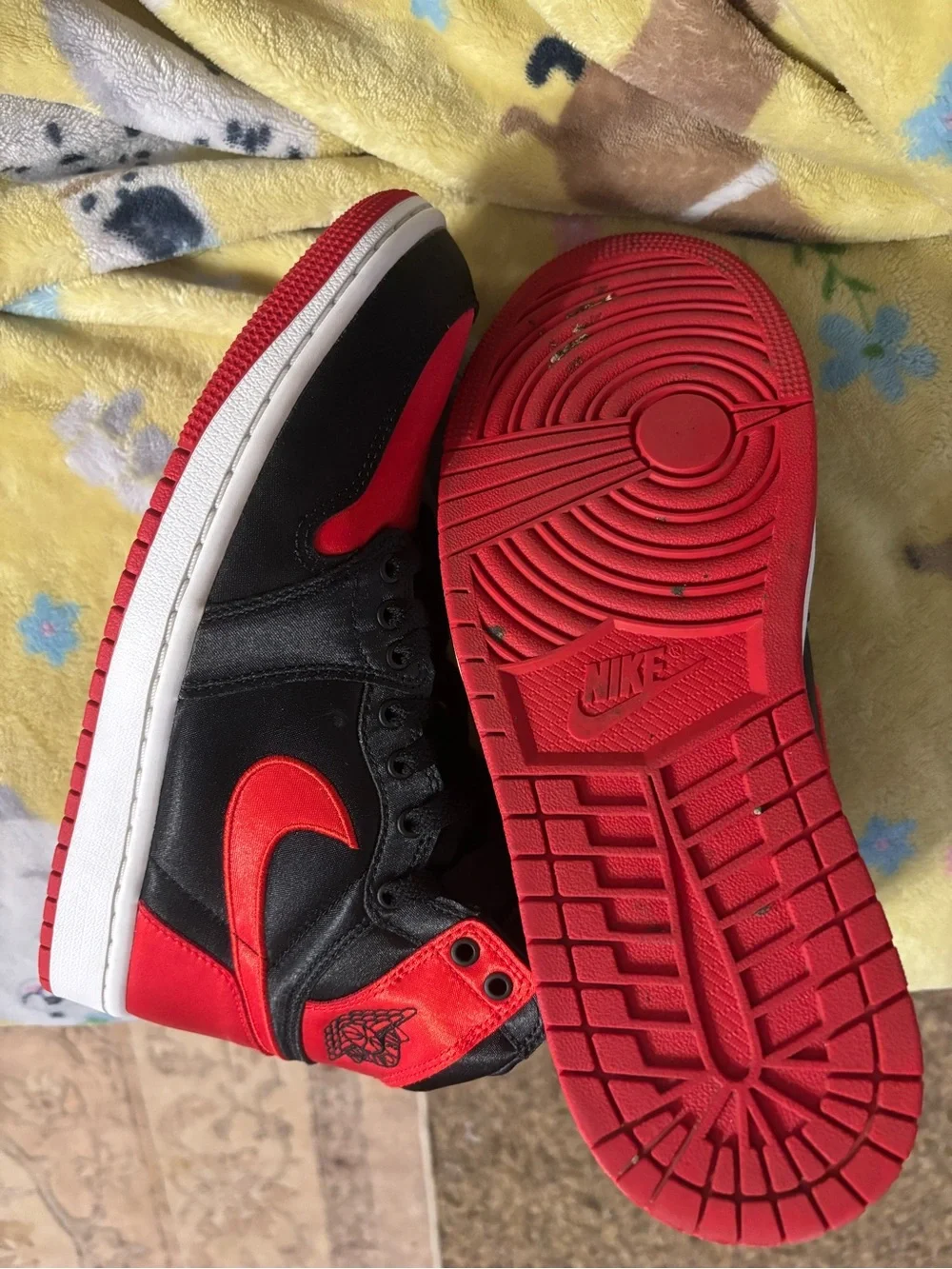Nike Air Jordan 1 Low - Black & Red patent bred